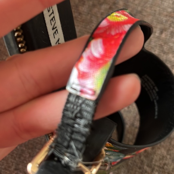 Steve Madden floral sandals - Picture 7 of 7